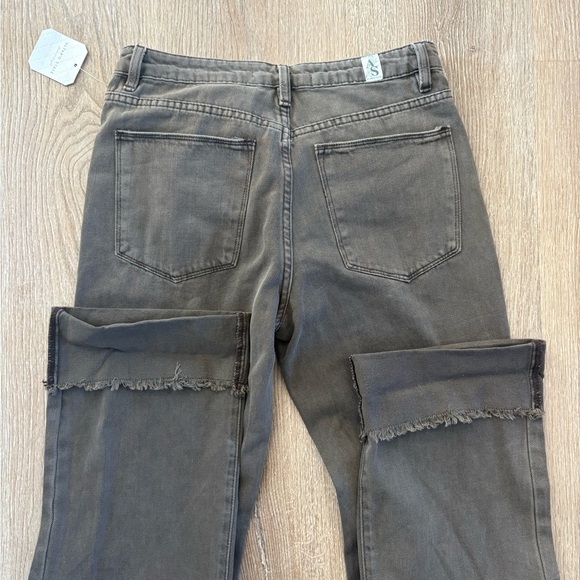 Altar'd State Distressed Gray Women's Relaxed Jeans - Picture 2 of 2